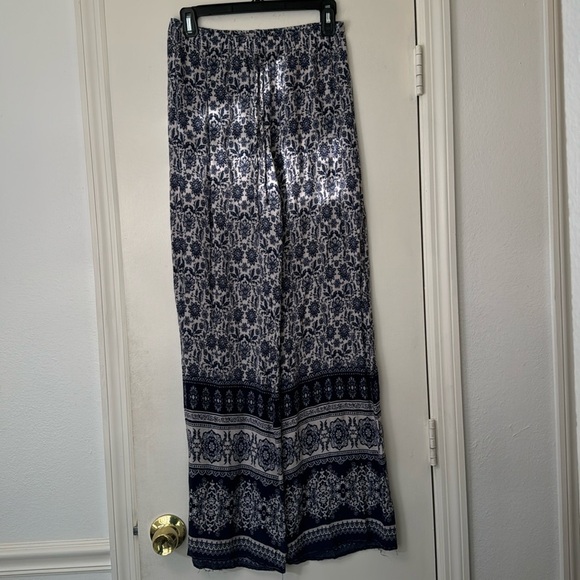 Maxine Nichols Pants - Maxine Nichols Casual Blue & White Wide Leg Lightweight Flowy Pants Size M